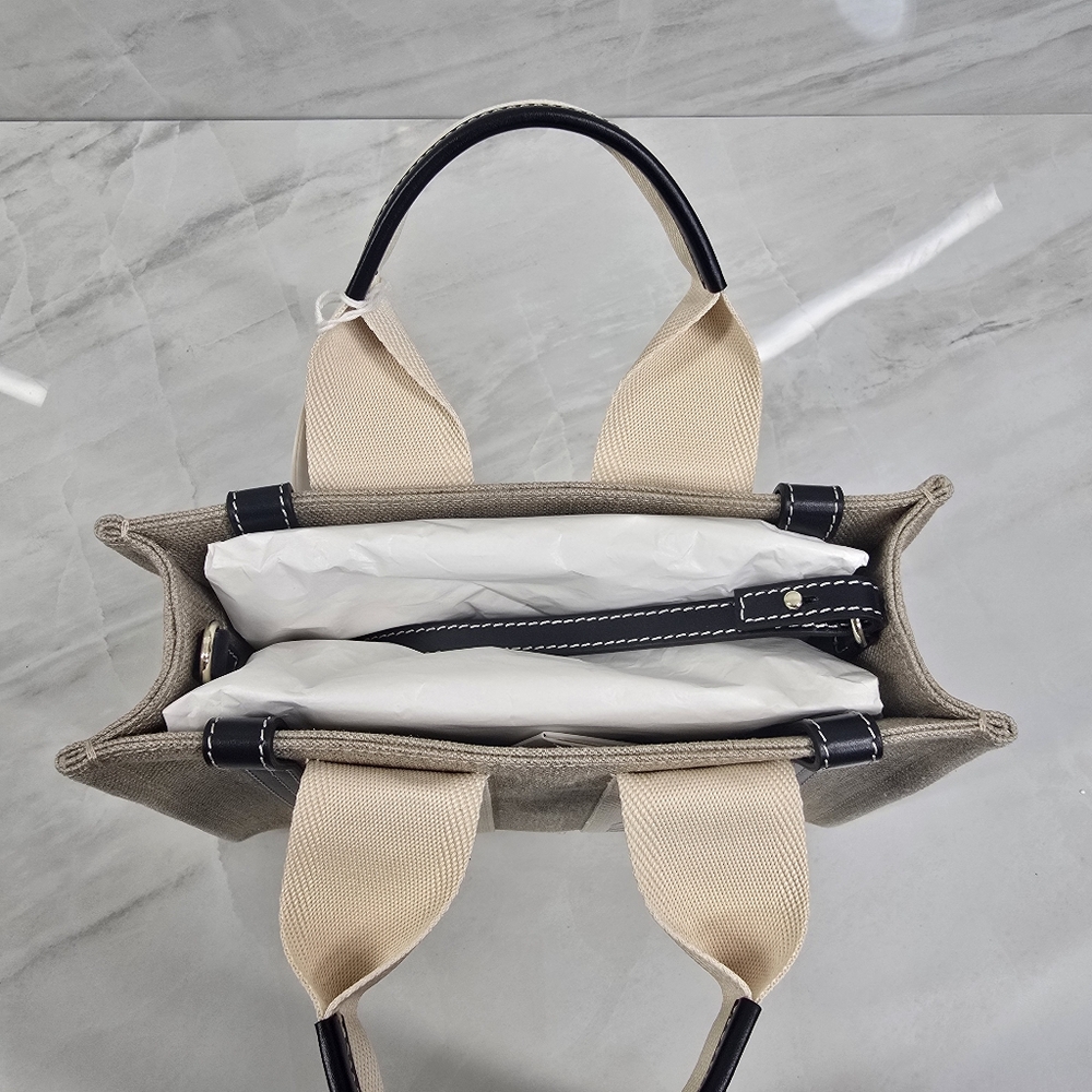 Chloé Small Woody Tote Bag in Beige and Blue - Picture 9 of 14